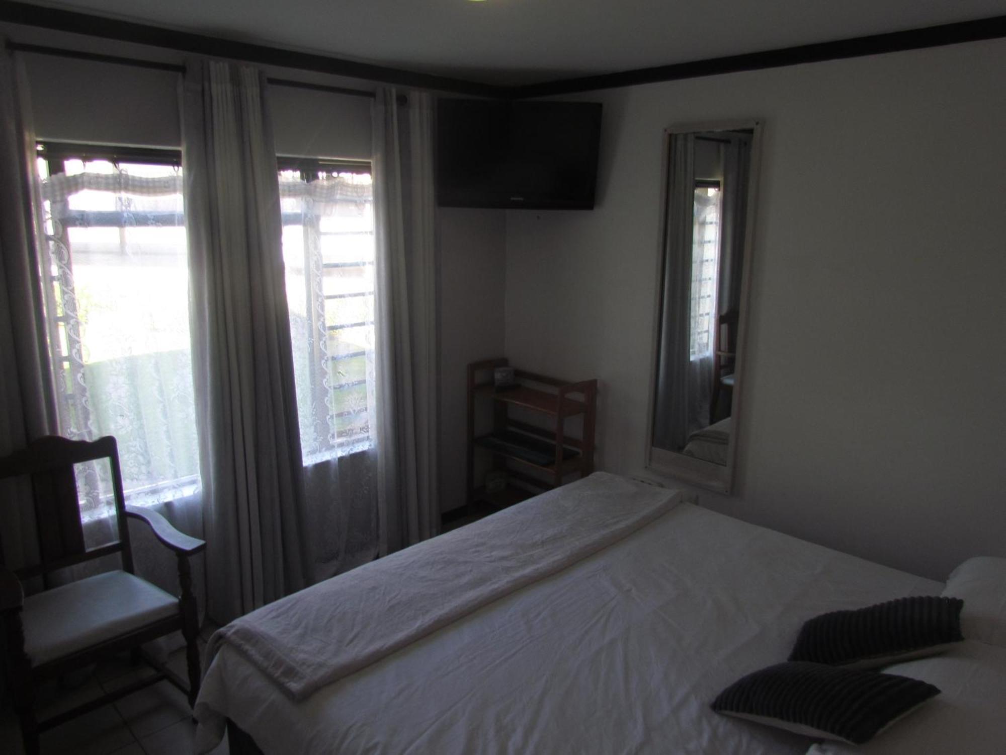 Santini Lace Self Catering Unit Plettenberg Bay Eksteriør billede